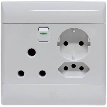 CBI 4X4 ULTRA COMB.PLUG SA/EURO/SCHUKO SUP693-W