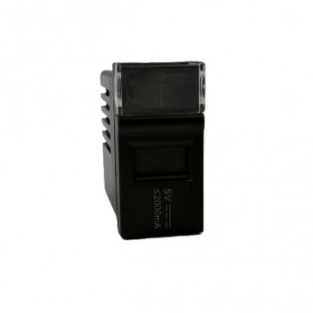 MATRIX USB 5V 2A SOCK.1MOD BLACK GL2MBXMUSB